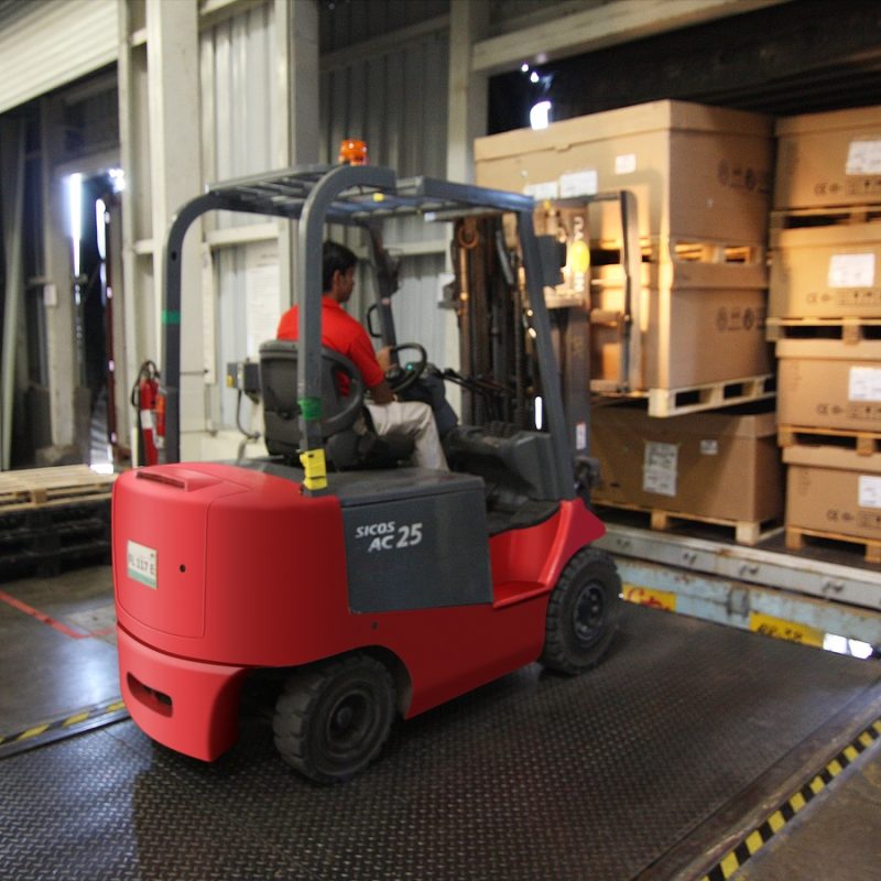man-transport-vehicle-equipment-industrial-machine-1072796-pxhere.com_ man-transport-vehicle-equipment-industrial-machine-1072796-pxhere.com_